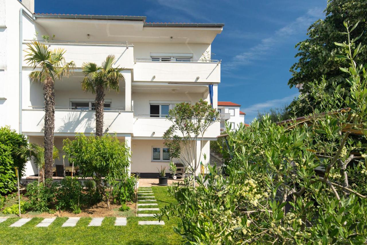 Oleander Lägenhet Krk Town Exteriör bild